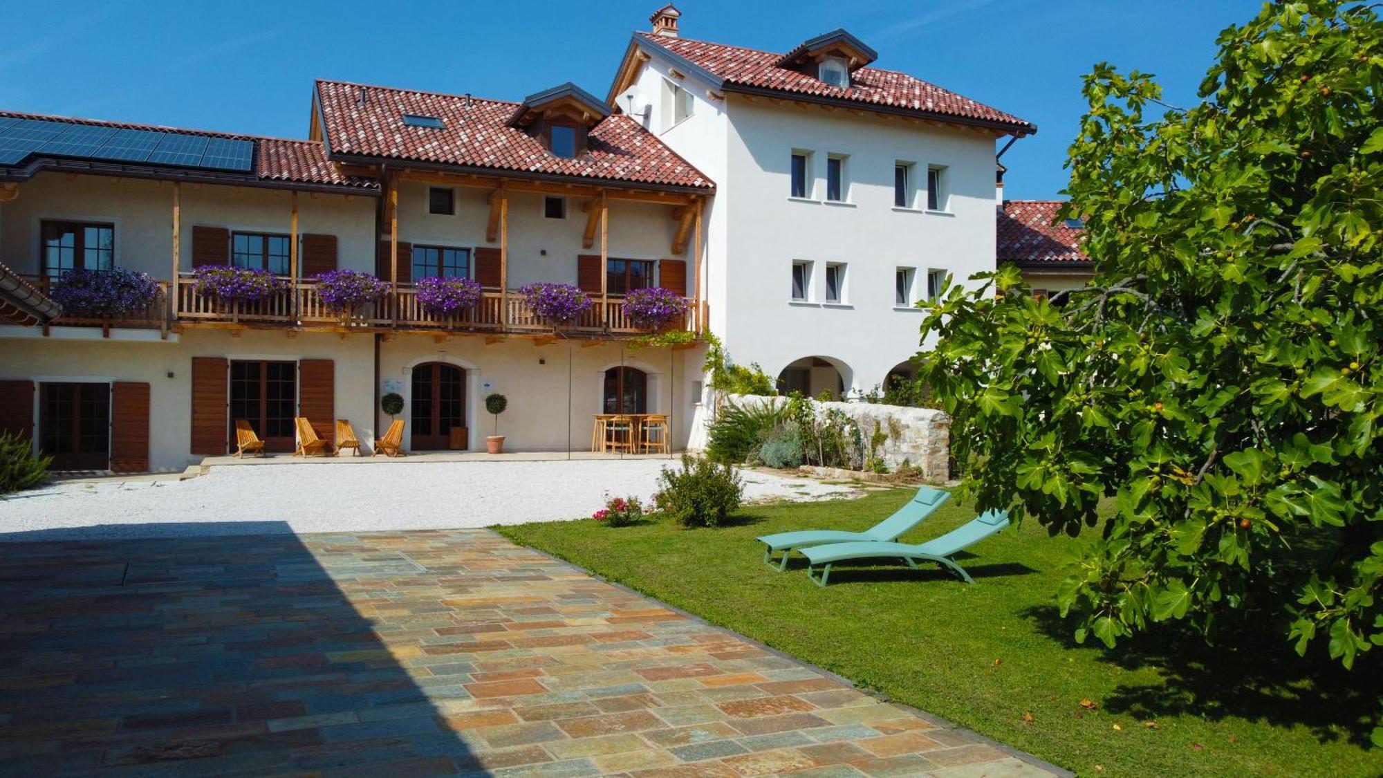 Corte Varola B&B Zia Marisa Belluno Luaran gambar